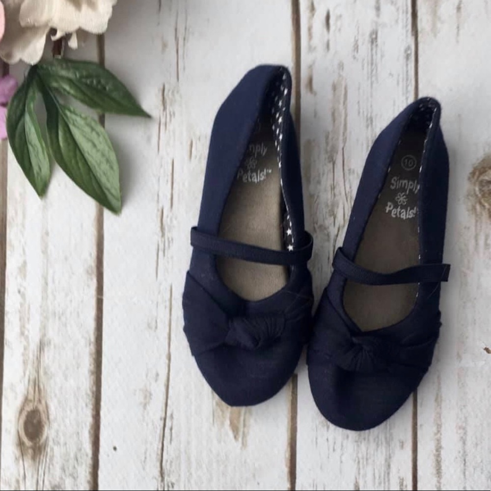 New SIMPLY PETALS Girls 10 Flats Navy